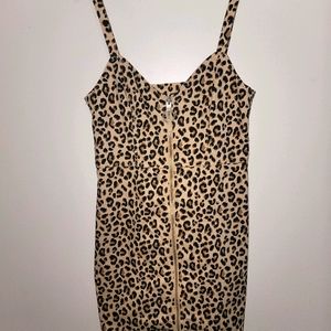 Zip up mini leopard print dress